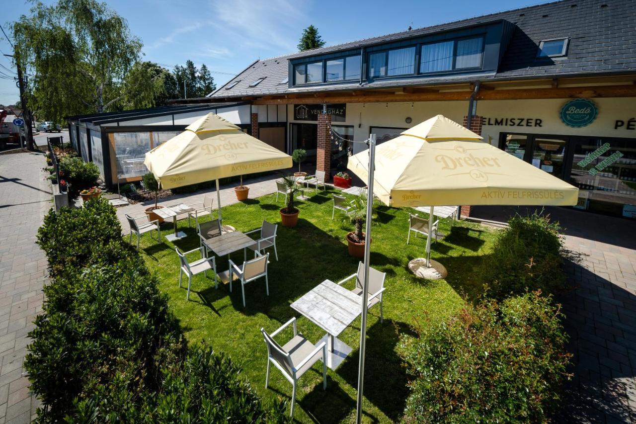 Győrújbarát Pipacs Panir & Grill Garden Vendeghaz酒店 外观 照片
